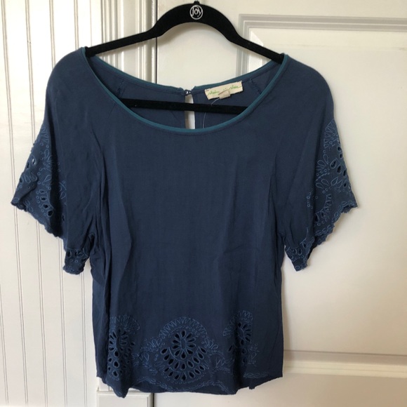 UO Blue Detailed Top - Picture 2 of 5